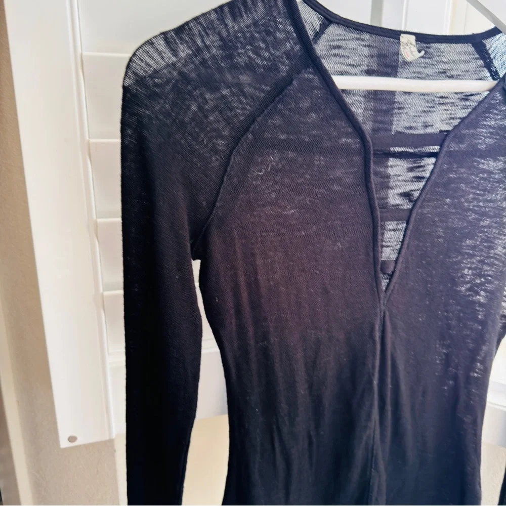 Freepeople. Intimately free. Size S. Sheer full sleeve with curved hem. NWOT - Picture 4 of 14